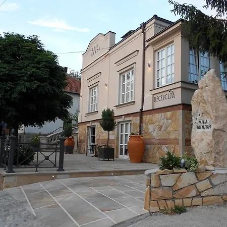 Luxury Minjon Bed & Breakfast